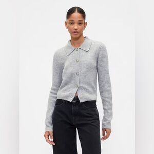 Gap Fitted Cropped Collared Cardigan in heather gray